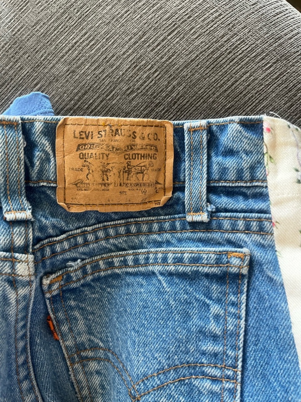 Classic Light Blue Denim Jeans - Picture 6 of 6
